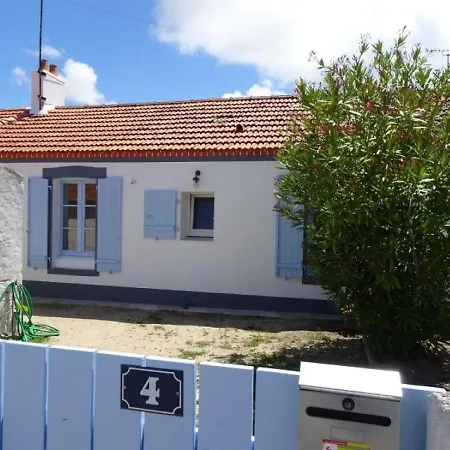 Casa vacanze Maison L'épine, 4 Pièces, 5 Personnes - Fr-1-224b-118 *